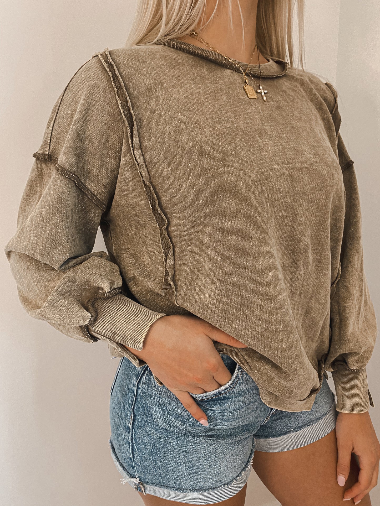 Avery Pullover - Mocha