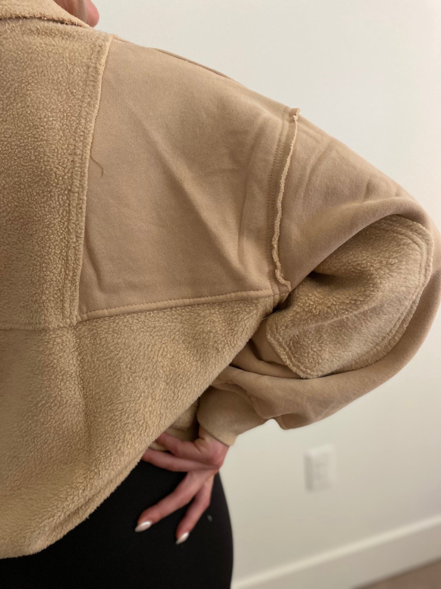 Contrast Fleece Quarter Zip Pullover
