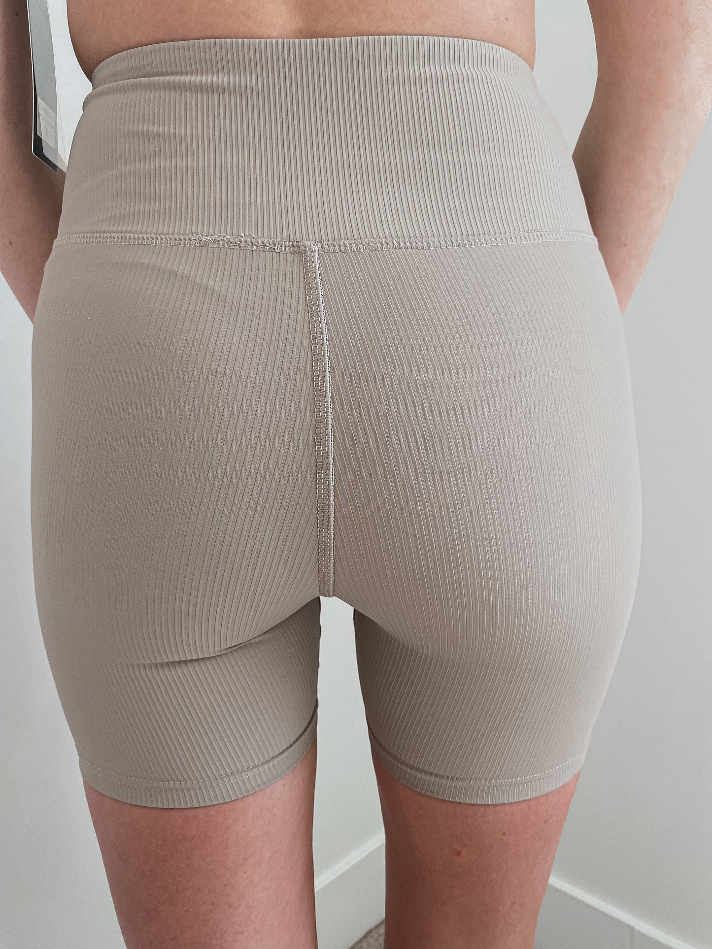 V-Cross High Waisted Biker Short