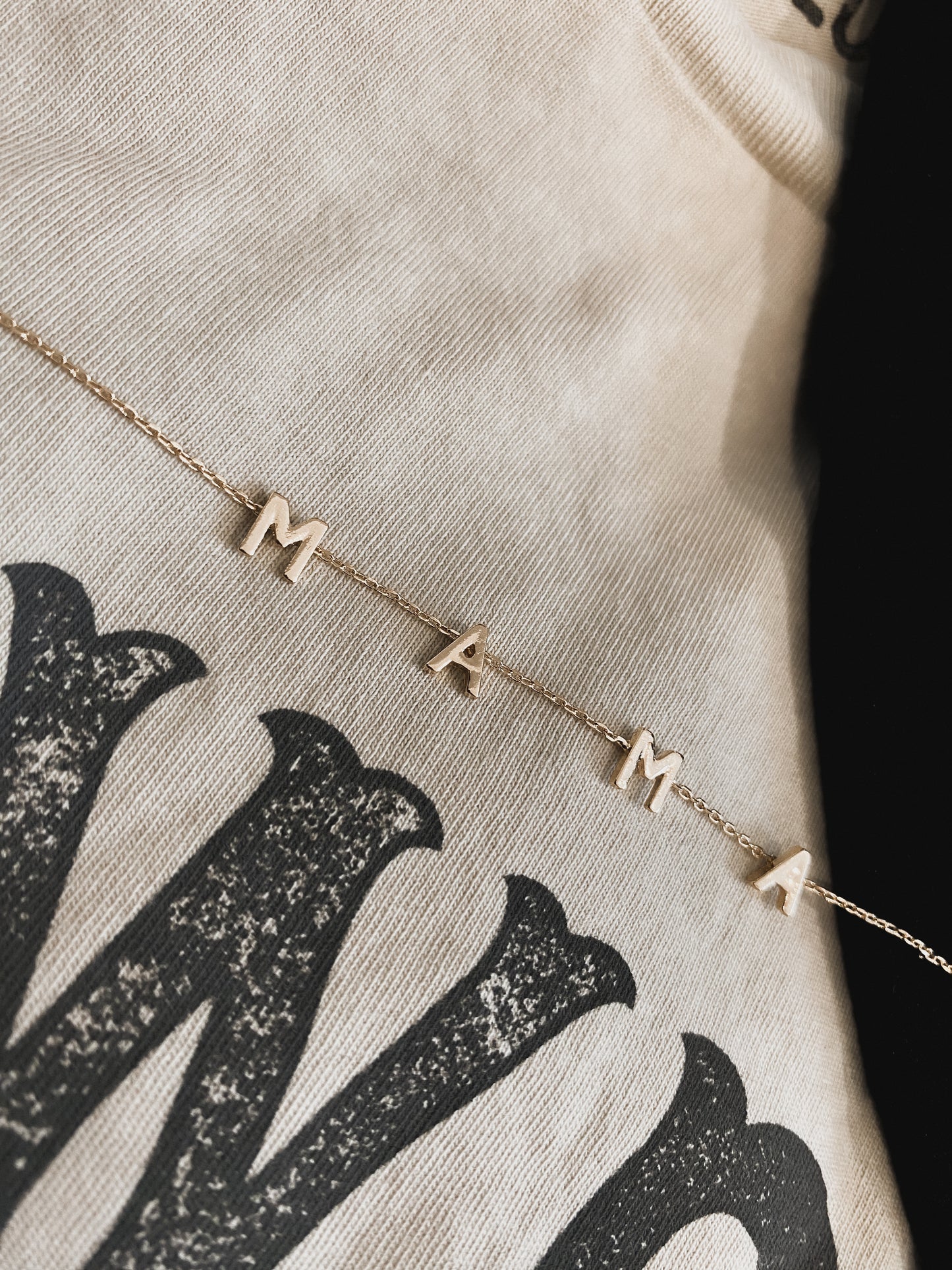 Mama Necklace