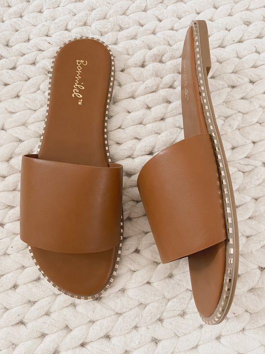 Bold Faux Leather Sandal - Tan