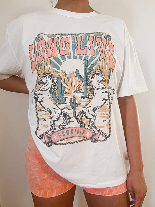Vintage Cowgirls Graphic Tee - Ivory