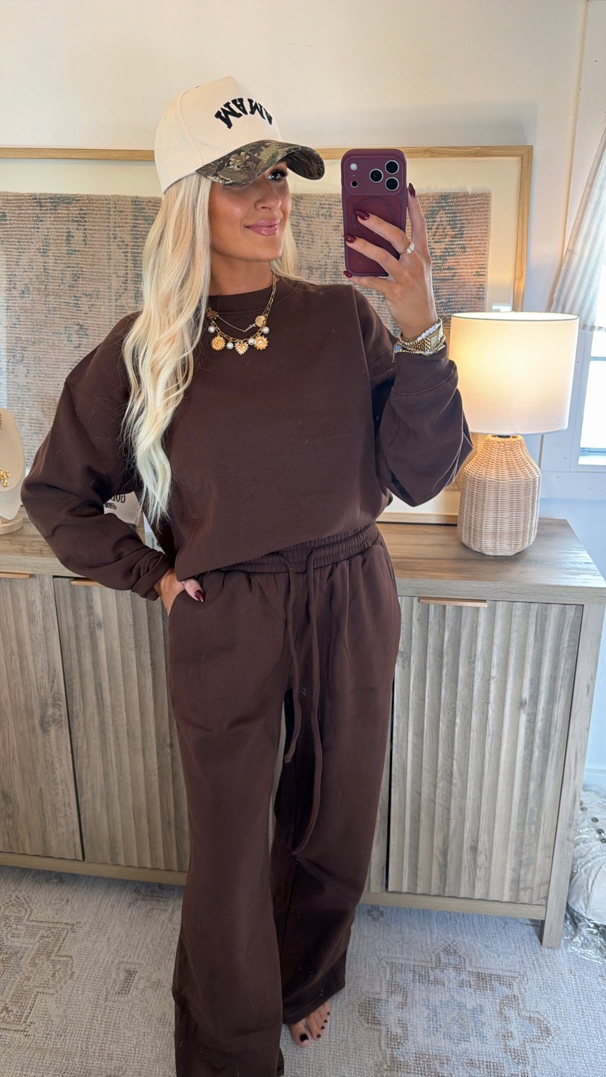 Long Sleeve Pullover + Sweatpants Set - Chocolate