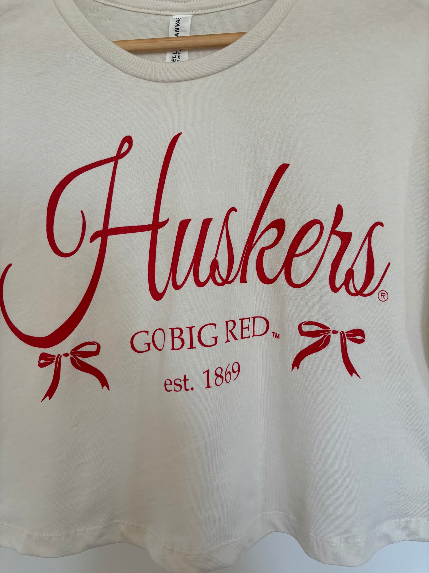 Huskers Bow Cropped Tee - White