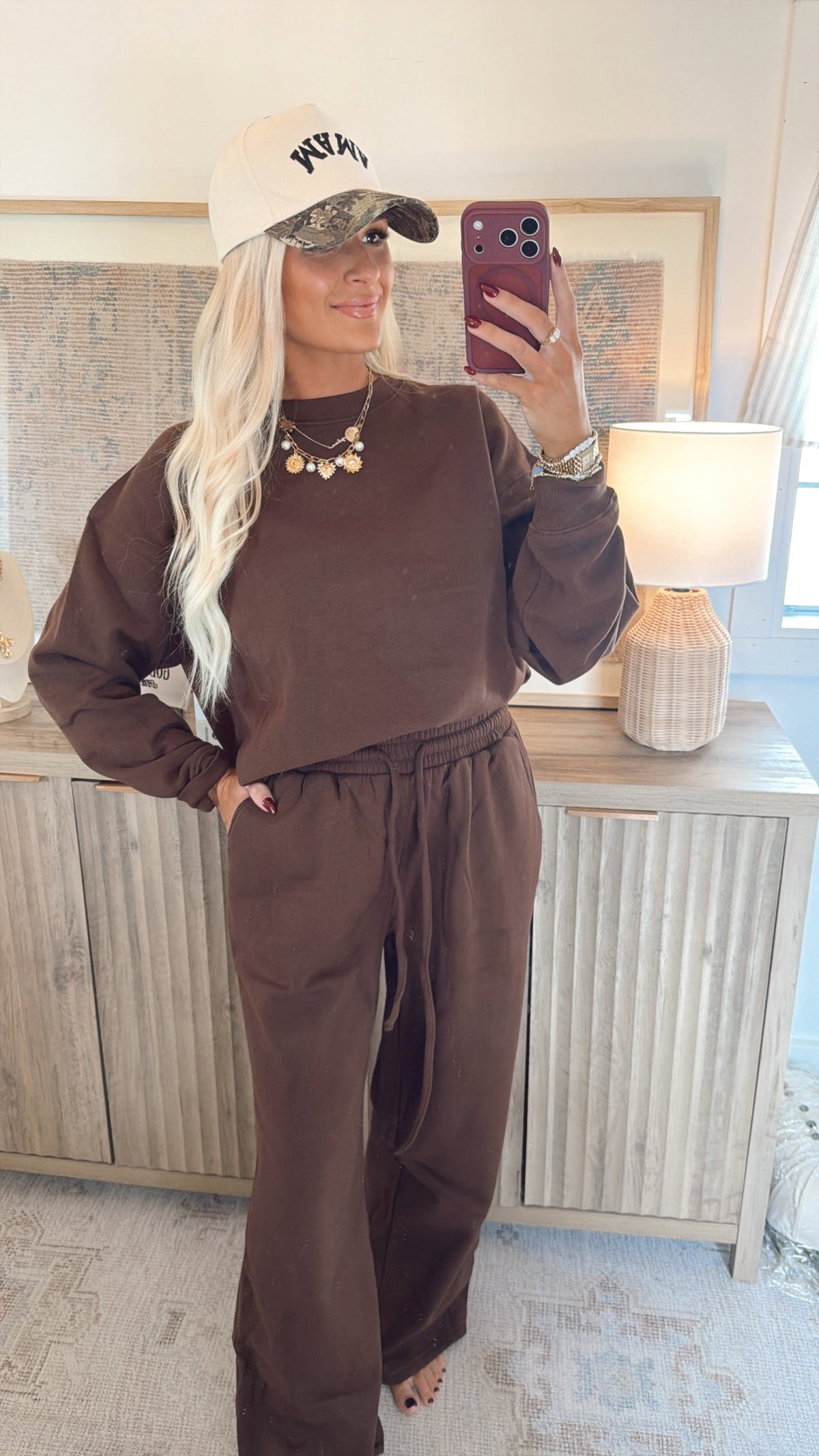 Long Sleeve Pullover + Sweatpants Set - Chocolate