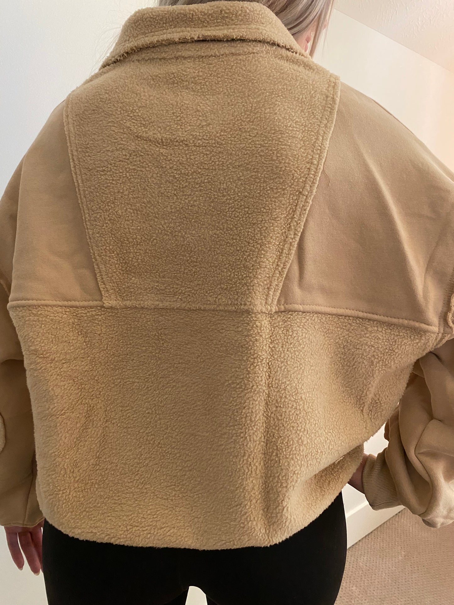 Contrast Fleece Quarter Zip Pullover