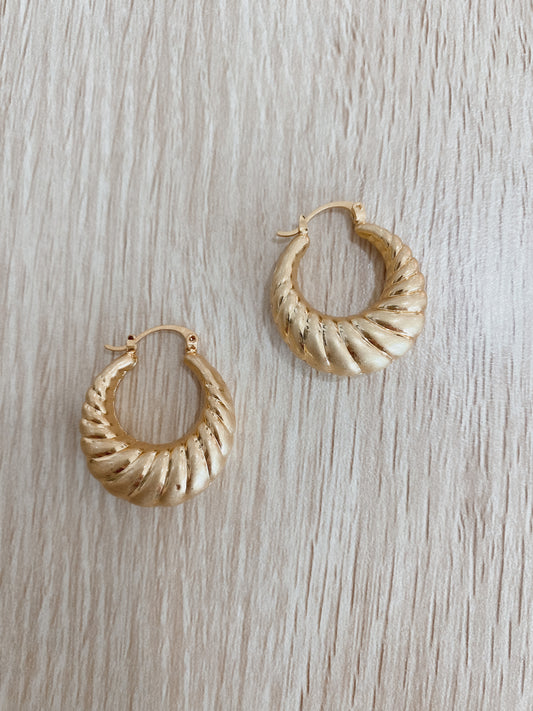 Vintage Gold Hoop Earring